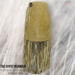 Melanzona Vintage 70s / 80s Cream Suede Leather Skirt with Tassle Fringe Sz 6